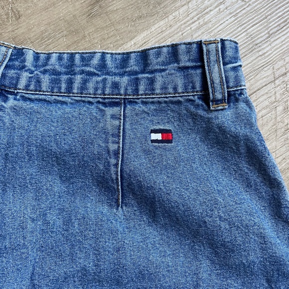 Tommy Hilfiger Mom Shorts - Picture 8 of 10